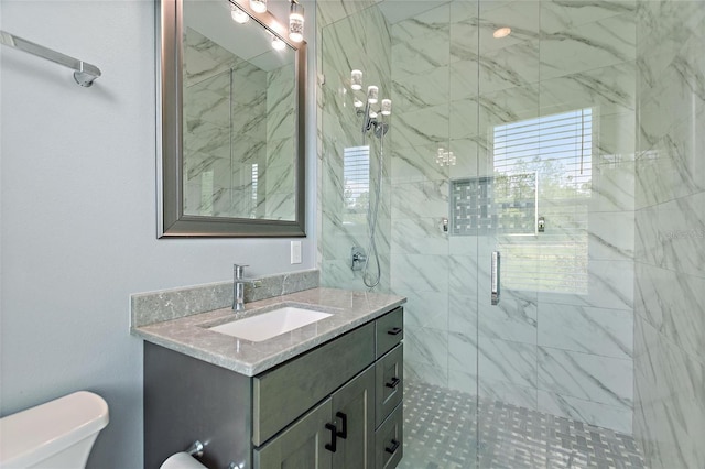 1702 Hidden Palms Dr, Davenport, FL 33897 - bathroom with a shower stall and vanity