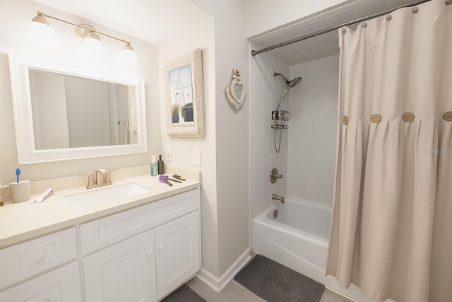 999 W Juniata St, Clermont, FL 34711 - bathroom with shower / tub combo and vanity