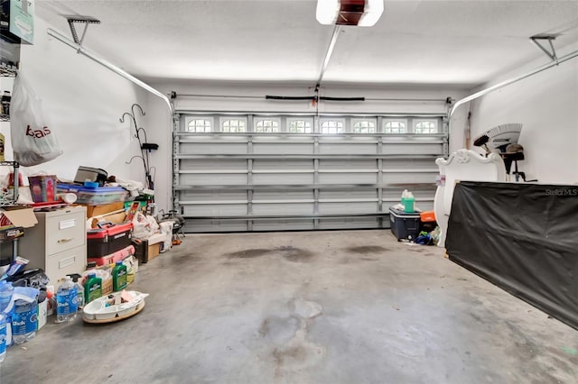 1511 W Magnolia St, Clermont, FL 34711 - garage featuring a garage door opener