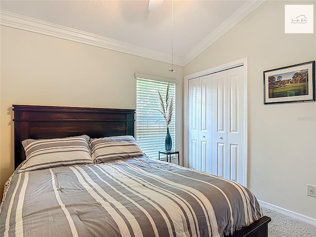 2994 Adrienne Way, The Villages, FL 32163 - bedroom with crown molding, vaulted ceiling, a closet, and carpet flooring