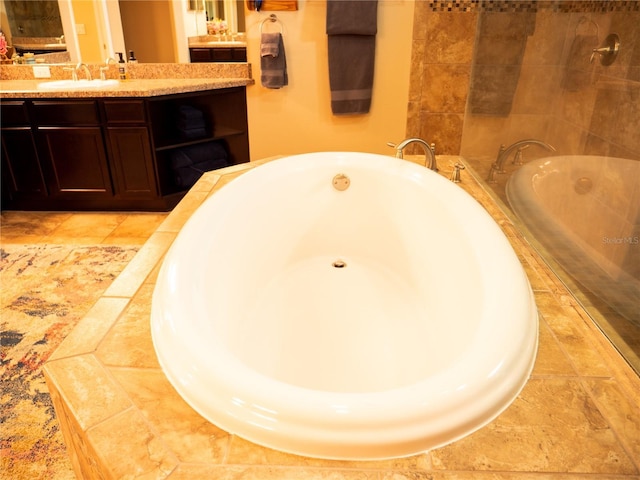 29222 Can Do Ln, Tavares, FL 32778 - bathroom featuring vanity and a garden tub