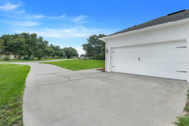 15629 Catherine Cir, Groveland, FL 34736 - garage with driveway