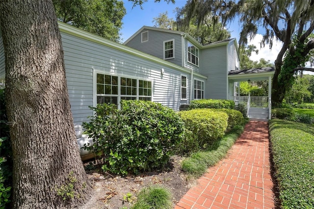 9223 Silver Lake Dr, Leesburg, FL 34788 - view of side of property