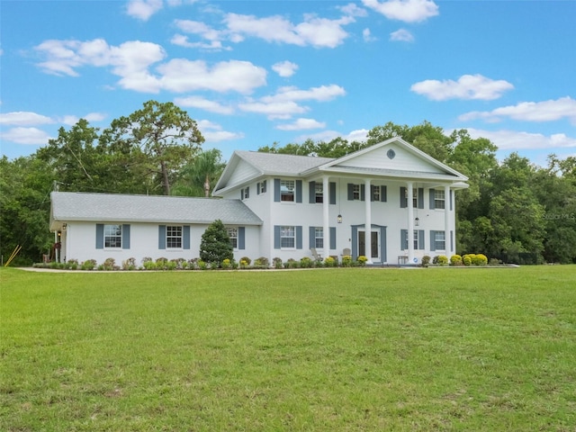 5556 Round Lake Rd, Apopka, FL 32712 - greek revival house with a front lawn