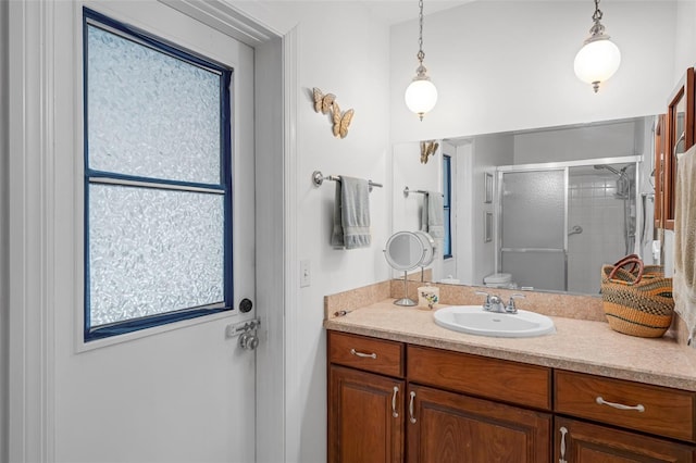 806 Leopard Trl, Winter Springs, FL 32708 - bathroom featuring a shower stall and vanity