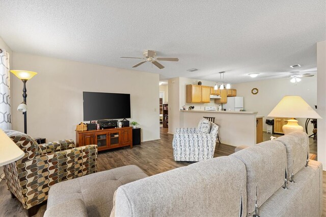 16938 SE 94th Sunnybrook Cir, The Villages, FL 32162 - photo 9