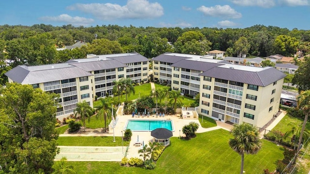 101 N Grandview St Unit 205, Mount Dora, FL 32757 - bird's eye view of a pool and apartment complex