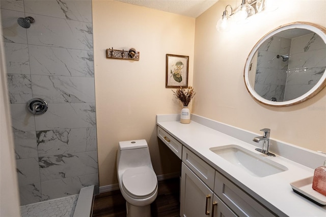 681 Greywood Dr, Altamonte Springs, FL 32701 - full bath with vanity, a tile shower, and wood finished floors