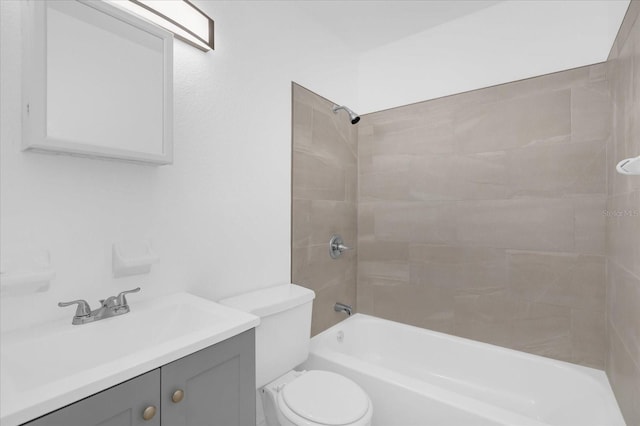 302 W Rose Ln, Lady Lake, FL 32159 - bathroom with tub / shower combination and vanity