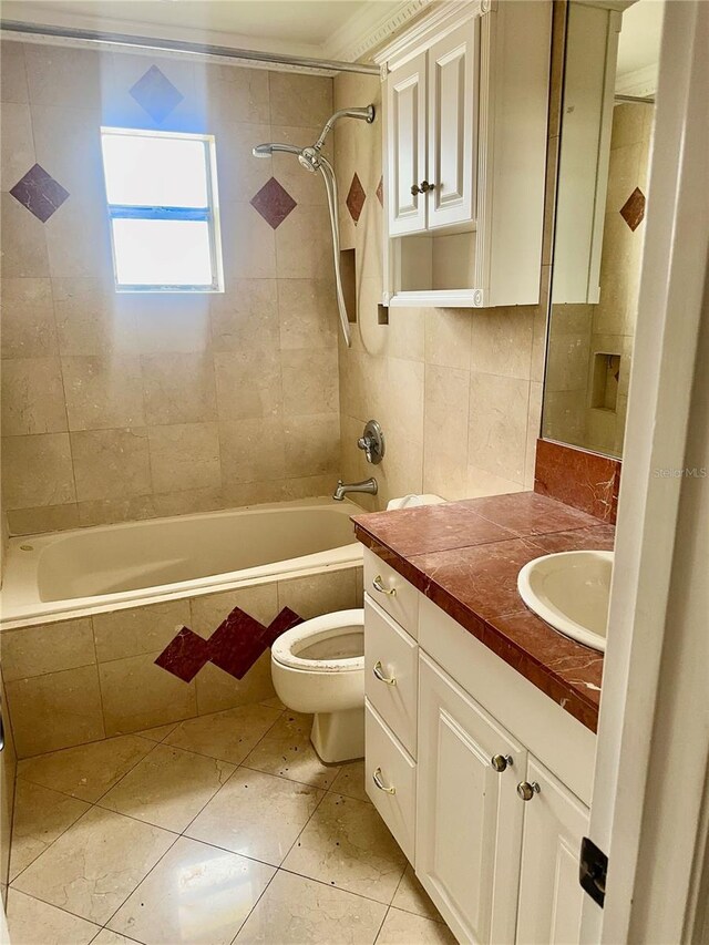 1096 Linkside Ct, Apopka, FL 32712 - full bath with vanity, tiled shower / bath, and tile patterned flooring