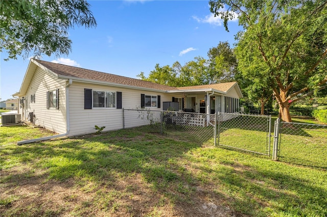 17970 SE 102nd Ct, Summerfield, FL 34491 - view of front facade featuring a gate