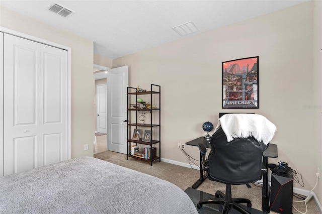 872 Griffon Ave, Lake Alfred, FL 33850 - bedroom featuring carpet floors, a closet, and an office area