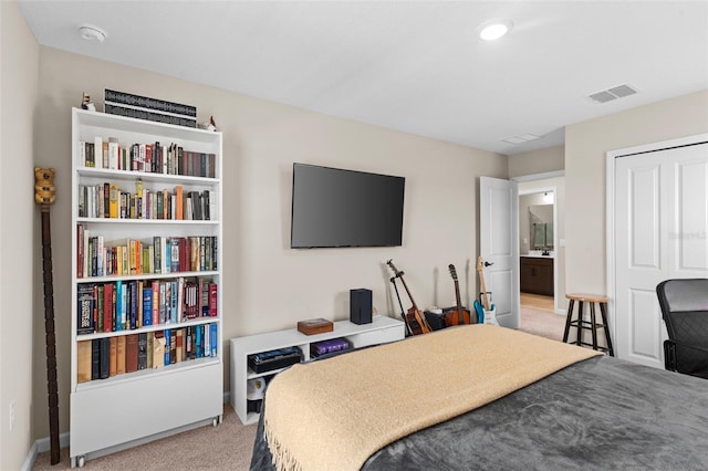 872 Griffon Ave, Lake Alfred, FL 33850 - bedroom with light carpet and a closet