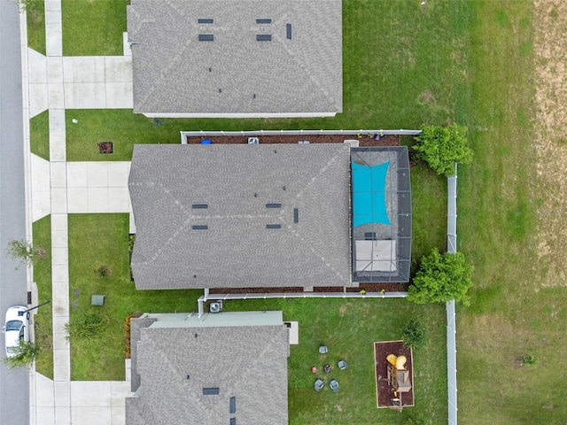 2710 Lilyturf Ct, Tavares, FL 32778 - drone / aerial view of a pool