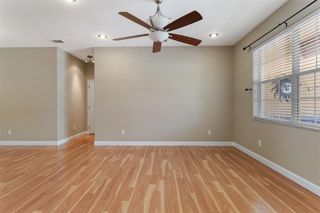 1892 Sanderling Dr, Clermont, FL 34711 - spare room featuring light wood-style flooring, a ceiling fan, and recessed lighting