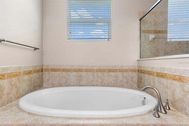 1892 Sanderling Dr, Clermont, FL 34711 - full bath featuring a bath