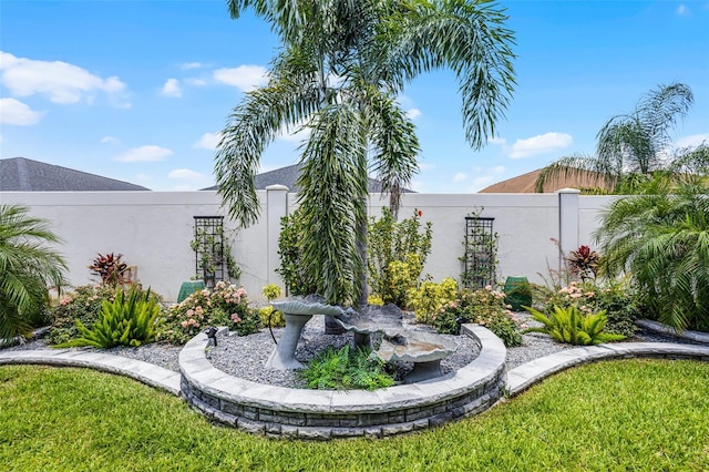 5778 Henry Loop, The Villages, FL 32163 - view of yard