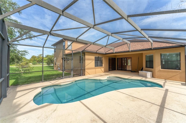 21312 Marsh View Ct, Clermont, FL 34715 - swimming pool with a patio and a lanai