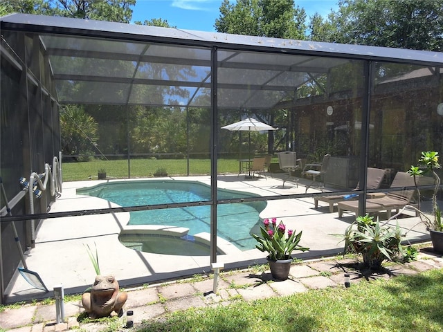 29205 Old Ml E, Tavares, FL 32778 - view of pool with a patio, a pool with connected hot tub, and glass enclosure