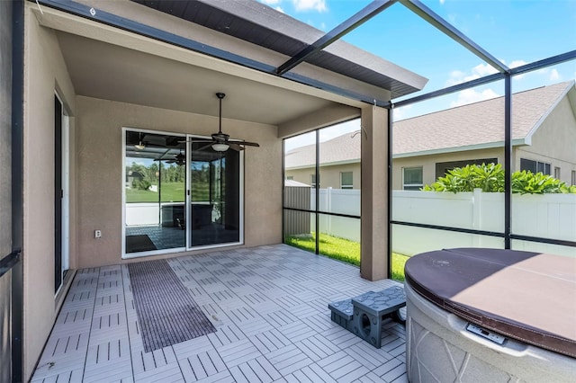 15604 Starlite St, Clermont, FL 34714 - sunroom / solarium with a hot tub and ceiling fan
