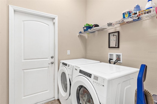 7732 Sloewood Dr, Leesburg, FL 34748 - laundry room featuring washing machine and dryer