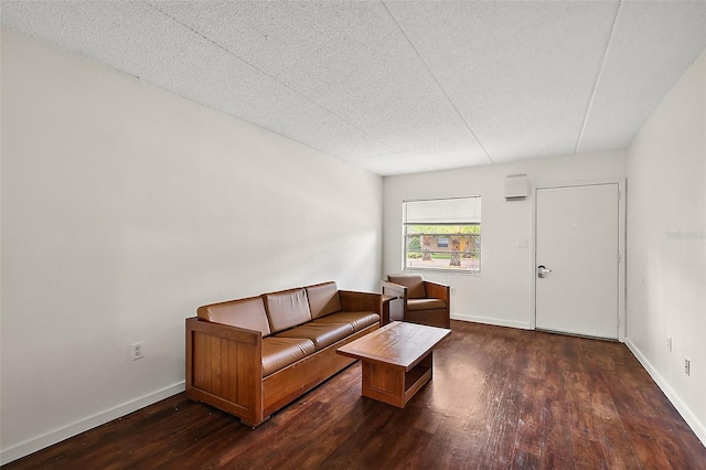600 W Oak Terrace Dr, Leesburg, FL 34748 - living room featuring wood finished floors