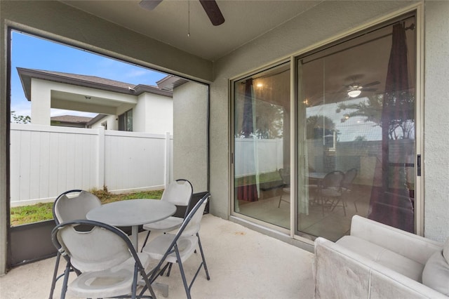 120 Citrus Isle St, Davenport, FL 33837 - sunroom / solarium featuring a ceiling fan