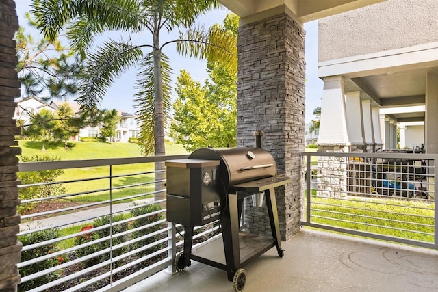 2163 White Feather Loop, Oakland, FL 34787 - balcony with area for grilling