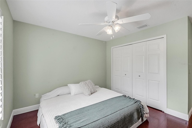 5349 Grove Mnr, Lady Lake, FL 32159 - bedroom featuring a closet, ceiling fan, and wood finished floors