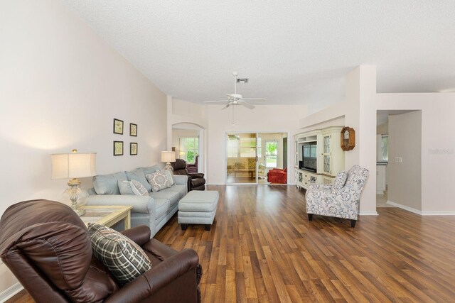 1605 Chavez Ct, The Villages, FL 32159 - photo 4