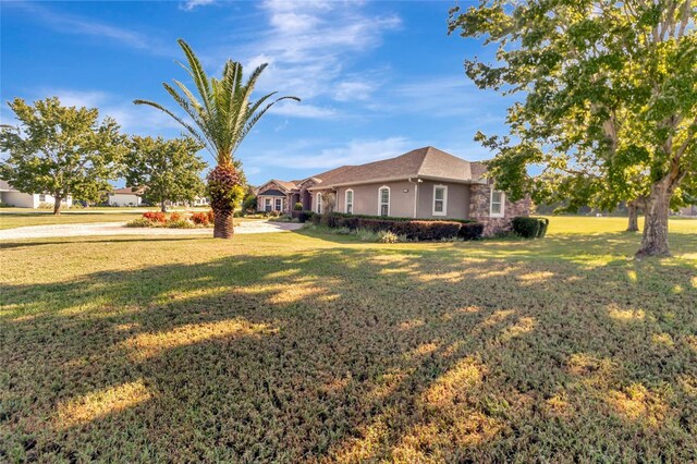 18139 Great Blue Heron Dr, Groveland, FL 34736 - view of green lawn