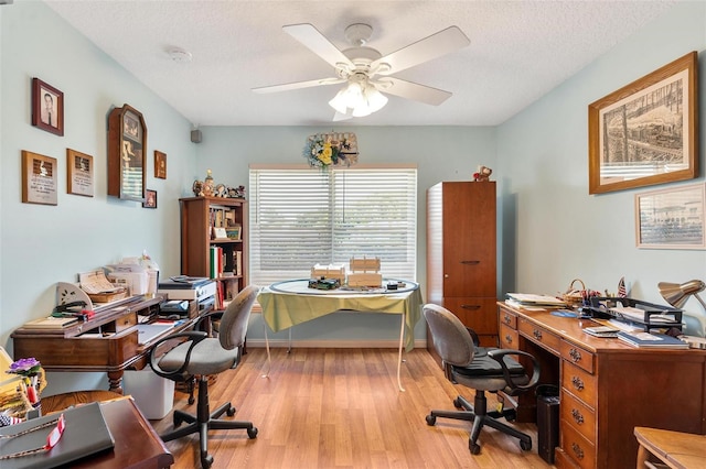1412 Cove Pl, Tavares, FL 32778 - office featuring ceiling fan, light wood-type flooring, and a textured ceiling