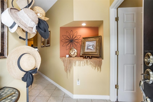 9015 Saint Andrews Way, Mount Dora, FL 32757 - entryway featuring tile patterned flooring and baseboards