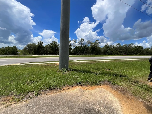 101 Hickory Ln, Interlachen, FL 32148