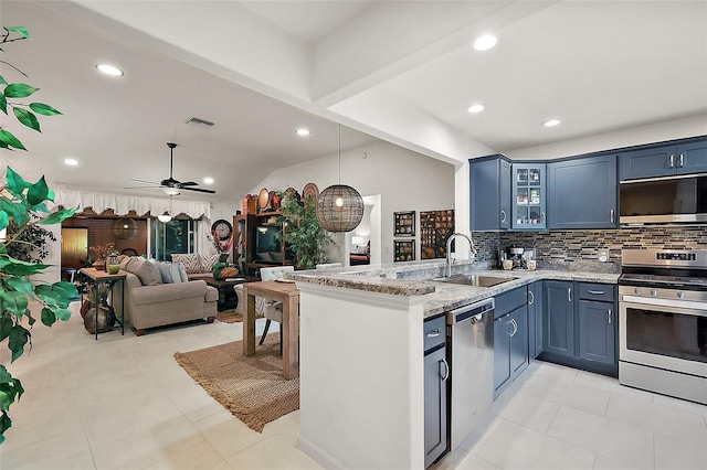 2160 Biller Cir, The Villages, FL 32163 - photo 3