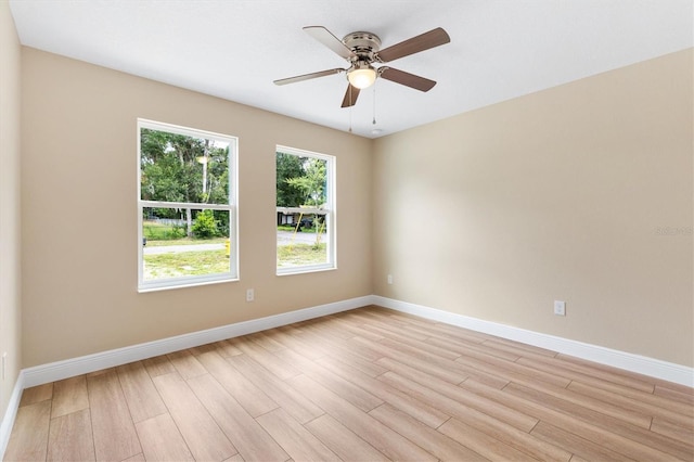 577 E Anderson Ave, Bushnell, FL 33513 - empty room with light wood-style flooring and a ceiling fan
