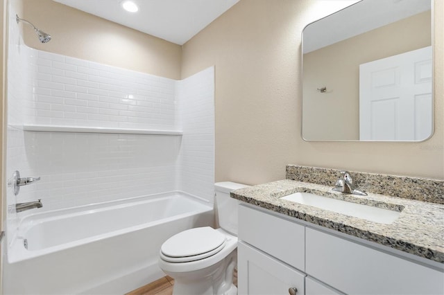 577 E Anderson Ave, Bushnell, FL 33513 - full bathroom featuring vanity and shower / tub combination