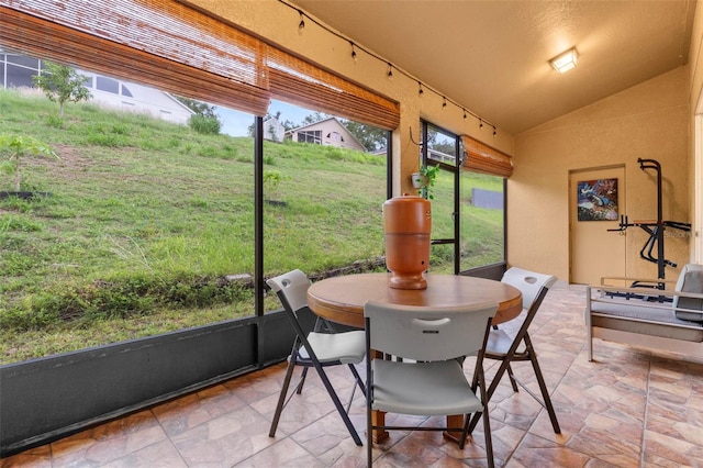 1532 Nightfall Dr, Clermont, FL 34711 - sunroom / solarium with vaulted ceiling