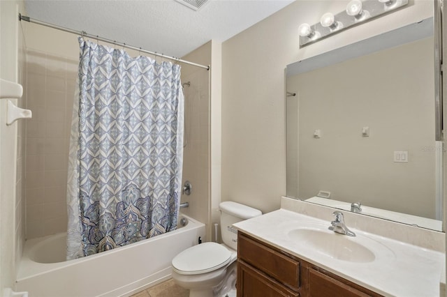 2215 Natoma Blvd, Mount Dora, FL 32757 - full bathroom featuring shower / tub combo with curtain, vanity, and a textured ceiling