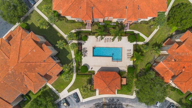 5518 Metrowest Blvd Unit 11-302, Orlando, FL 32811 - view of subject property with a pool