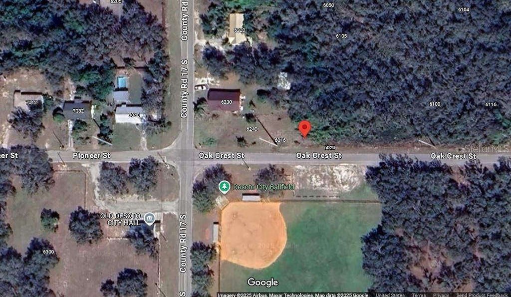 6040 Oak Crest St, Sebring, FL 33876