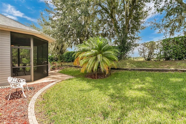 5135 Indian Ocean Loop, Tavares, FL 32778 - view of green lawn featuring a sunroom