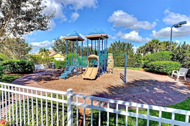 5827 Benevento Dr, Sarasota, FL 34238 - photo 57