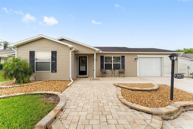 2025 Castano Pl, The Villages, FL 32159 - photo 2