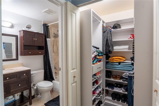1244 Grandview Cir, Royal Palm Beach, FL 33411 - full bathroom featuring vanity and shower / tub combo with curtain