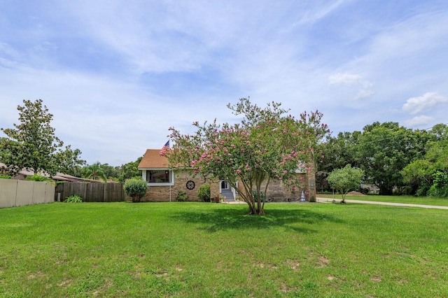800 Lakeview Ave, Mount Dora, FL 32757 - photo 2