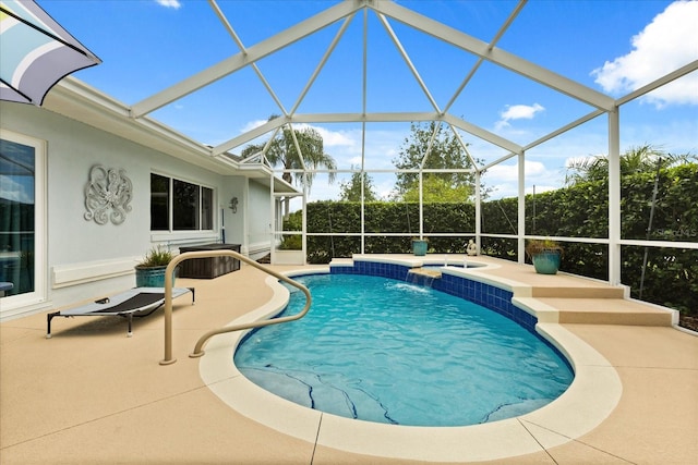 17525 SE 111th Cir, Summerfield, FL 34491 - view of swimming pool featuring an in-ground hot tub, a patio area, and a lanai