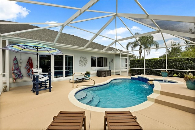 17525 SE 111th Cir, Summerfield, FL 34491 - swimming pool with a patio area, a hot tub, and a lanai