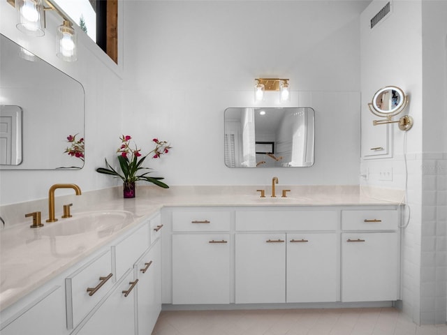 1978 Brantley Cir, Clermont, FL 34711 - full bathroom with double vanity