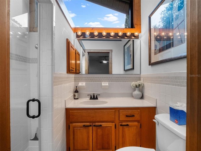 1978 Brantley Cir, Clermont, FL 34711 - full bath featuring tile walls, a shower stall, and vanity